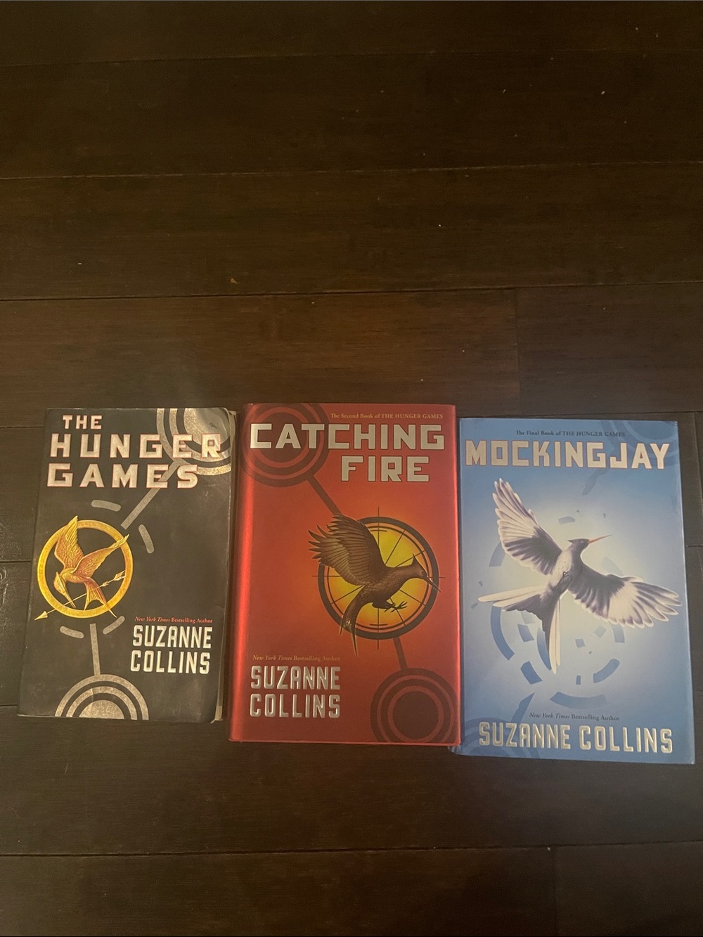 3 books of the hunger games trilogy. Like new!